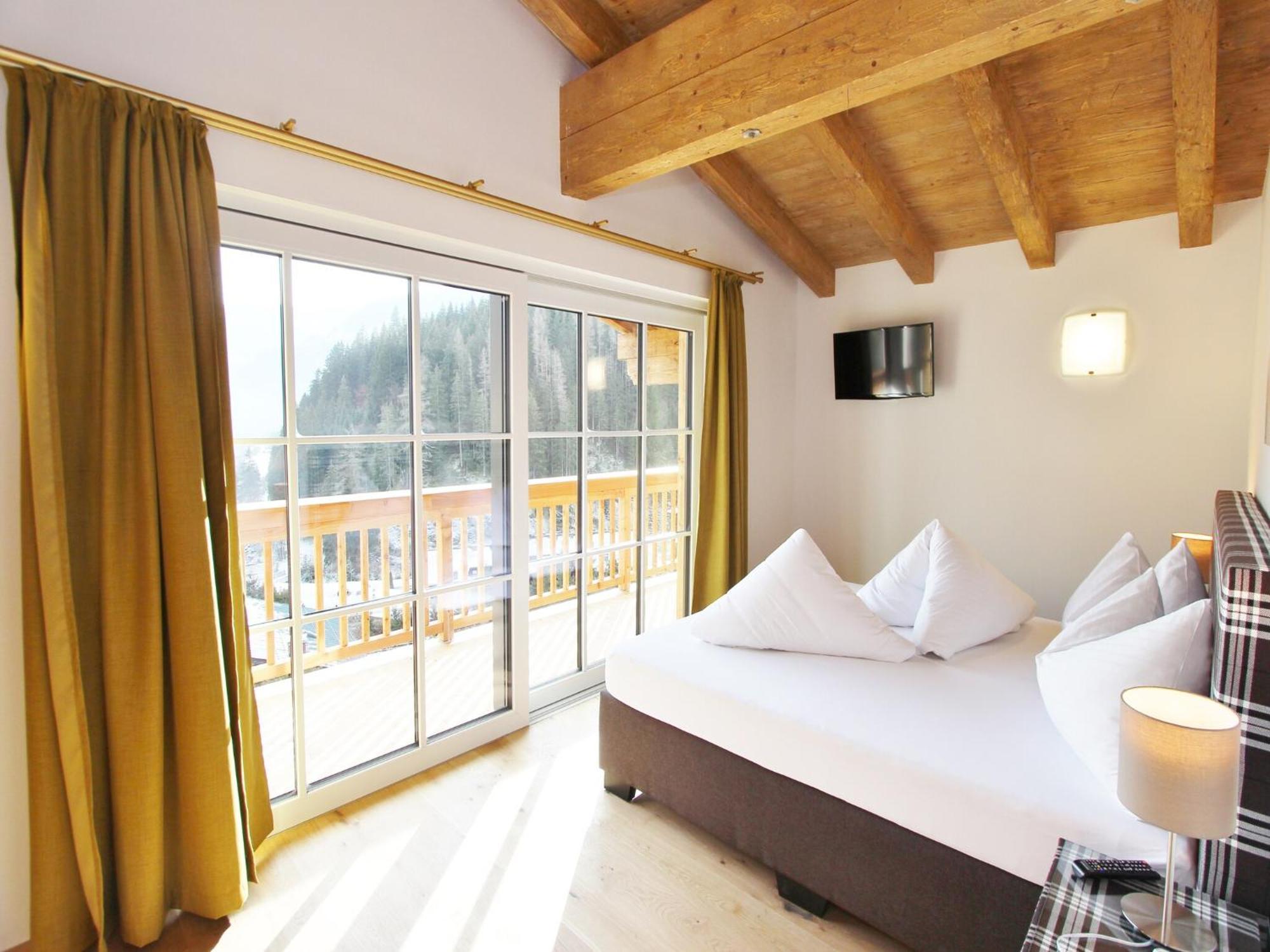 Modern Chalet With Sauna Near Ski Area In Saalbach Hinterglemm Salzburgerland Esterno foto
